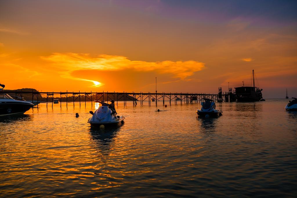 Samui Pier Beach Front & Resort Bang Rak Beach  Exterior photo